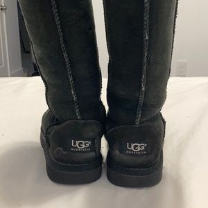 Tall black ugg boots